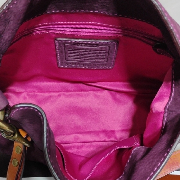 SALE! Coach Vintage Two-Tone Purple/Burgundy Shoulder Bag W Dust Bag - Picture 9 of 15